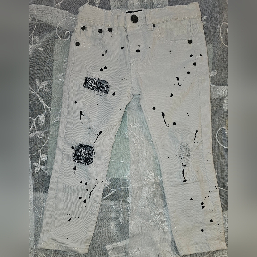 Trestles Supply Co. Paint splatter distressed pants kids size 6